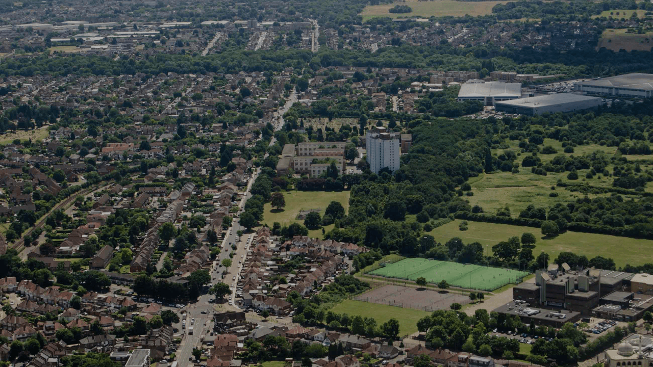 A comprehensive guide to Hounslow, London history, amenities, and